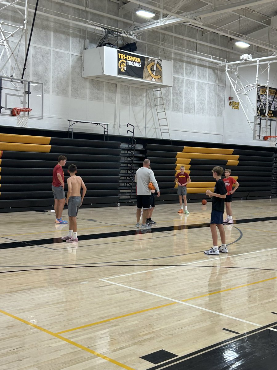 Phantom Basketball tweet media