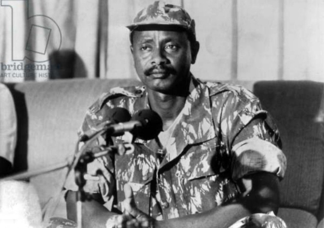 <a href="/mkainerugaba/">Muhoozi Kainerugaba</a> Akahangyiirwe Rwasha tikahangurwaaa munobi.