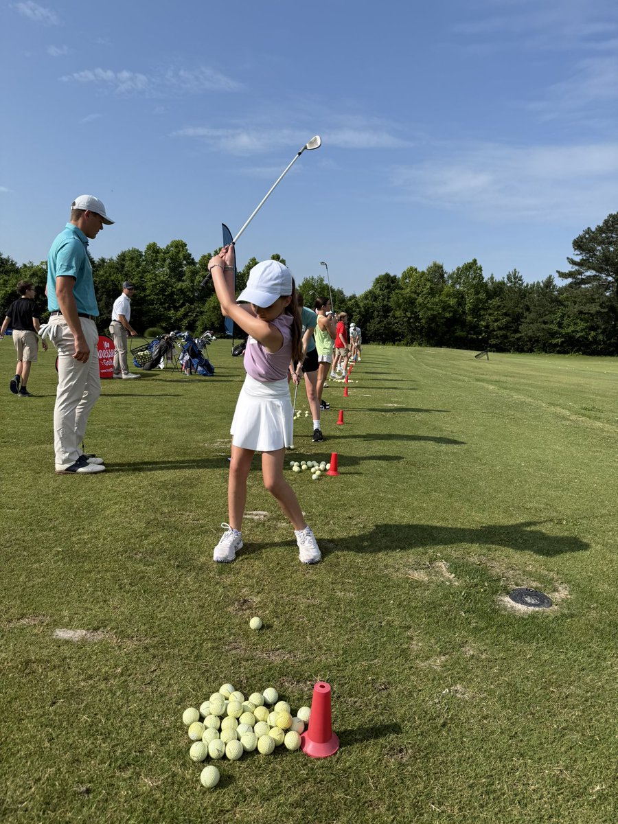 ChattanoogaGolf's tweet image. Last day of the TPGA Junior Golf Academy. Today we were on the range and playing the loop. Thank you to all the participants that came out!
Thank you to Lamar Mills, George Roy, and The Honors Staff for help coaching this weeks clinic!