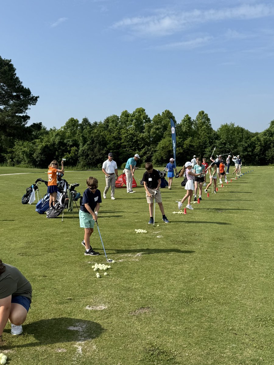 ChattanoogaGolf's tweet image. Last day of the TPGA Junior Golf Academy. Today we were on the range and playing the loop. Thank you to all the participants that came out!
Thank you to Lamar Mills, George Roy, and The Honors Staff for help coaching this weeks clinic!