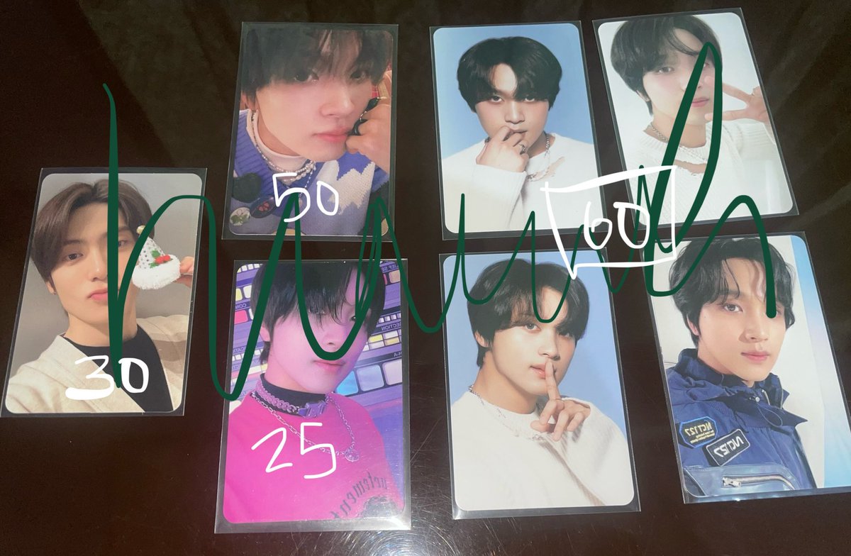 •⩊• tweet media