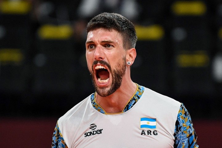 FuckSanti's tweet photo. En la persona que pienso cada vez que Feller dice EL HEREDERO https://t.co/DmLt5kVixs