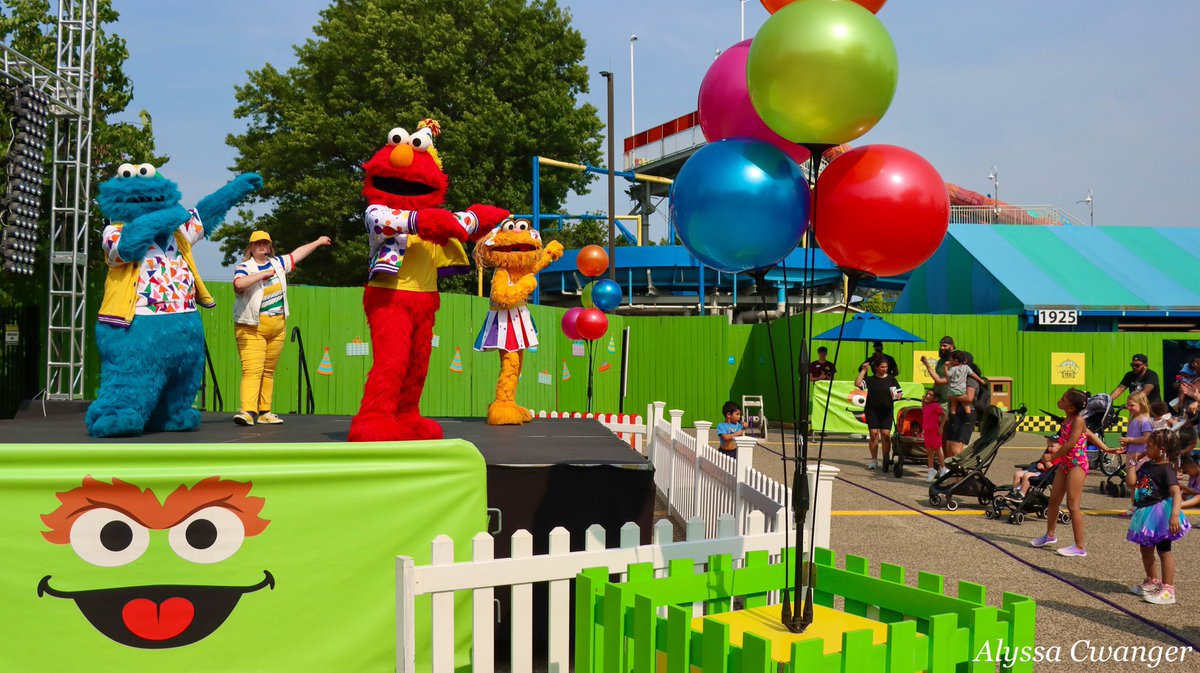 cwanger_alyssa's tweet image. Some hot characters and beating the heat today at Sesame Place in Langhorne, Bucks County, PA! @SesamePlace @6abcWeather @visitphilly @visitPA @CecilyTynan @6abcadamjoseph @PaytonDomschke @CreativePHL @discoverPHL @BucksCountyMaga @visitbucks @VisitBucksPA @CanonUSA