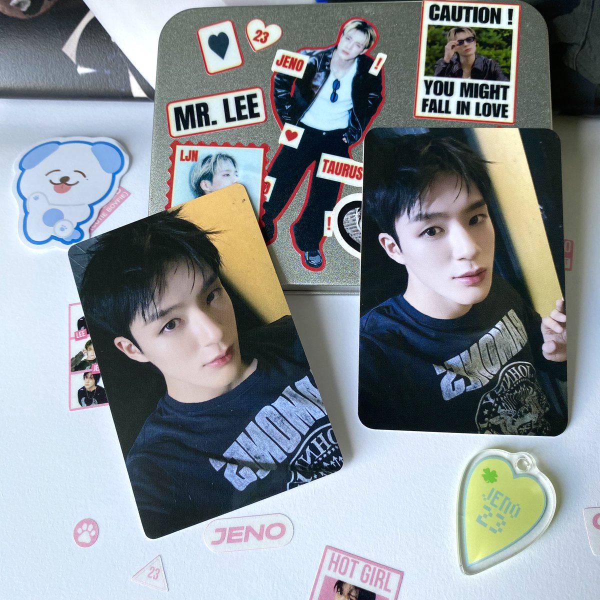 ayystn_'s tweet photo. ⋆.˚✮ tOday mail's ✮˚.⋆🎸

jeno band supermacy‼️ https://t.co/vKJz6ij8rG