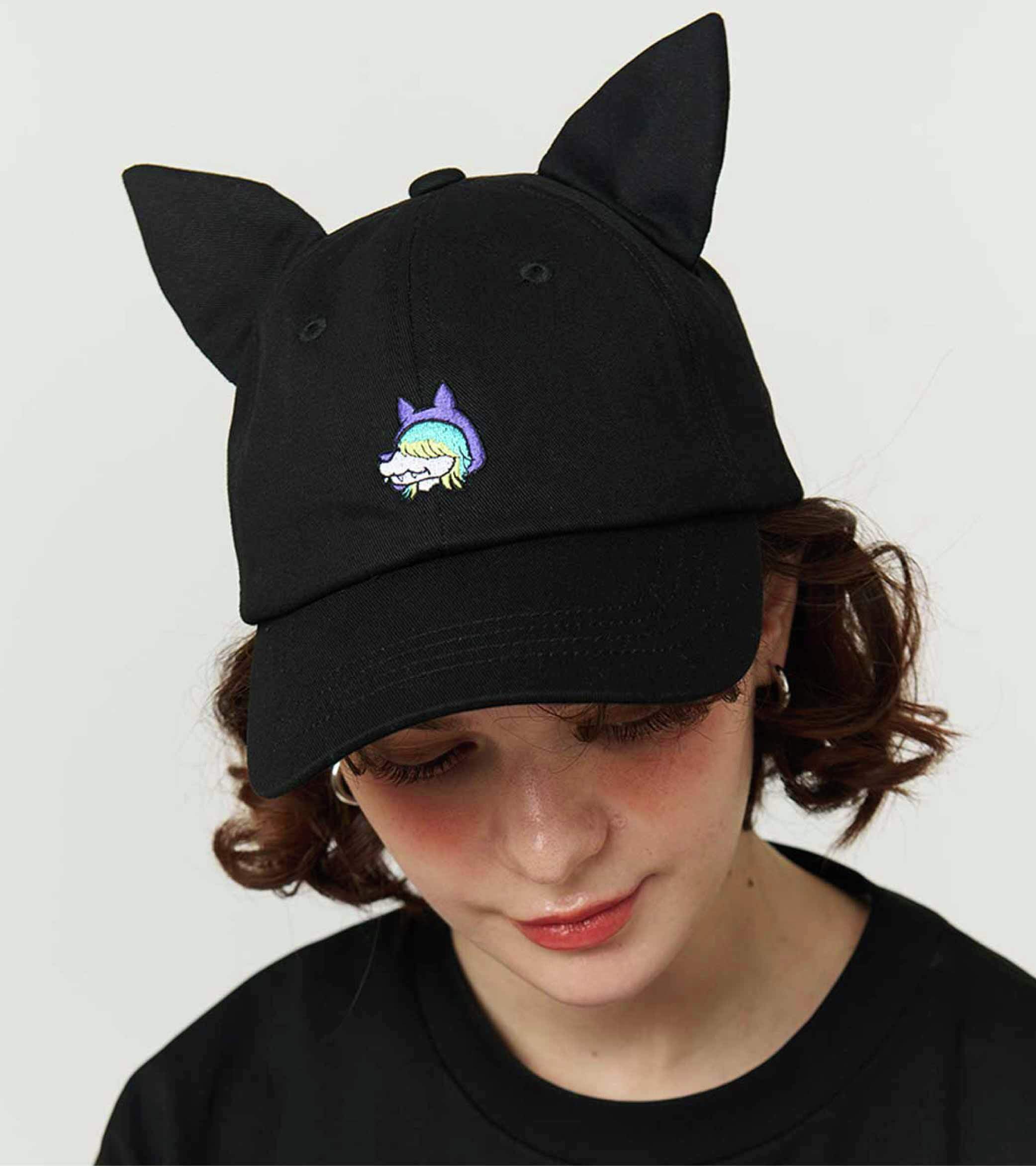 a*3様 ジョウナイトウ　オオカミ　ウルフ　　直筆サイン入り　狼　限定　95％オ Amazon.co.jp: 置物 彫像 座っている オオカミ の像 ウルフ