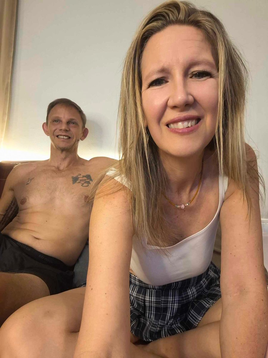 NxtDoorNaughts's tweet photo. We look sweet in bed… but if you saw what we did before this pic?
Want to see the real morning routine? 😈
#OnlyFansX #RealSex #MorningAfter #MessyMornings #NSFWCouple #FilthyFun #LinkInBio https://t.co/q13iTVNDfK