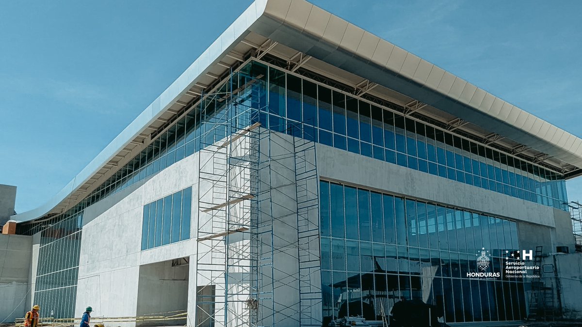 ✈️ En el Aeropuerto Ramón Villeda Morales, nuestro Secretario Ejecutivo, Malcolm Stufkens, recibió a Johan Cantón y Ronald Schaefer de <a href="/IATA/">IATA</a>, líderes en aviación global.

Recorrieron las áreas en transformación, reafirmando el compromiso con la modernización. 🌎🛫
#SAN #IATA