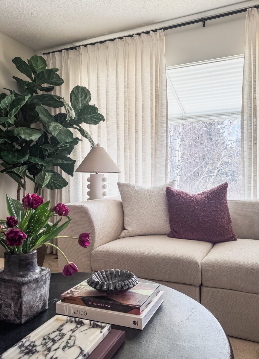 IsleomTY's tweet photo. Looking for UGC creators! 💡  
Limited paid collab—plus get FREE personalized premium curtains, delivered in ~12 days. 📷yami.yang@twopagescurtains.com  Don’t miss out!  #gift #UGCcreator #ugcopportunity https://t.co/NgLSVjSMRZ