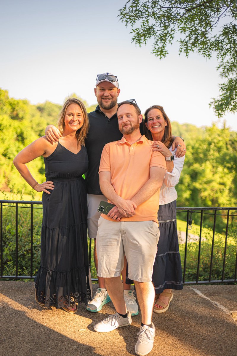 BenAshleyWV's tweet image. 🎂💙 So thankful for my wife, my family, and my friends who came out to celebrate my 40th Birthday this week. Just as I’m sure most 40 year olds do, we had such a fun time celebrating with ice cream cake and a bouncy house!! 🙃
And thank you so much to everyone who sent a…