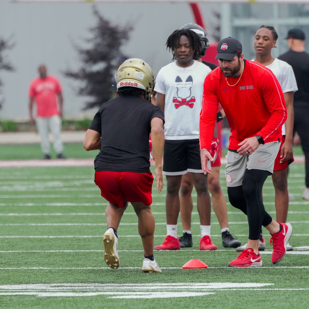 JaedynKatchur's tweet image. Huge thank you to @OhioStateFB for an incredible camp today! Grateful for the opportunity to learn, compete, and grow. #OhioState #BuckeyeNation
@OhioStateFB @ryandaytime @brianhartline
@MattGuerrieri @CoachJordan82
@CoachSnyderUHS @Coach_Lawless @uhshawksfb @PrepRedzoneWV
