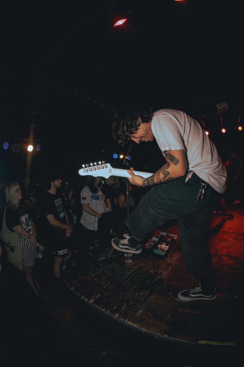 worst Weezer cover band I’ve ever seen.