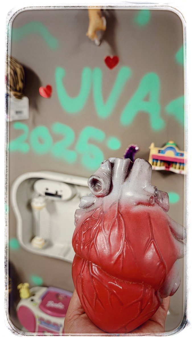 Yadira_Grafica's tweet image. #CircuitBending entre el Taller de Técnicas de Dibujo de la @uva_ccut