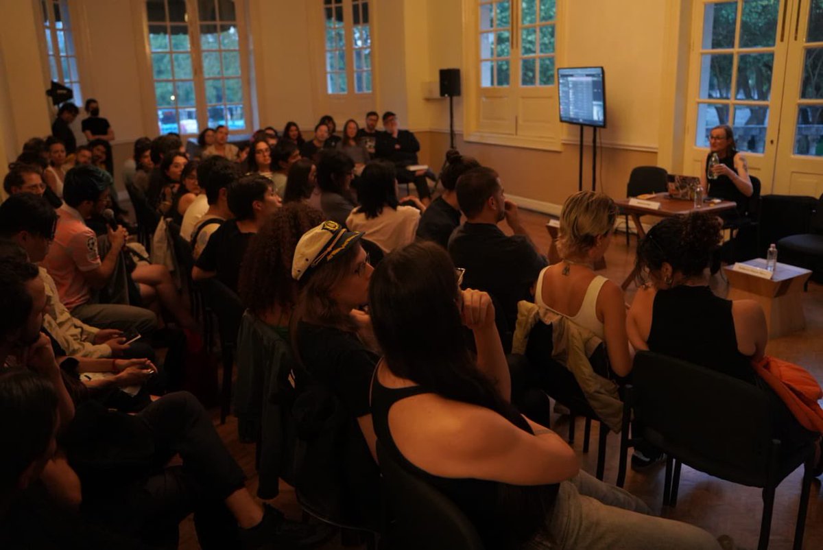 Casa del Lago UNAM llena para el cierre del seminario intensivo que McKenzie Wark (AU) impartió en el Campus Expandido del <a href="/muac_unam/">MUAC</a> 💥