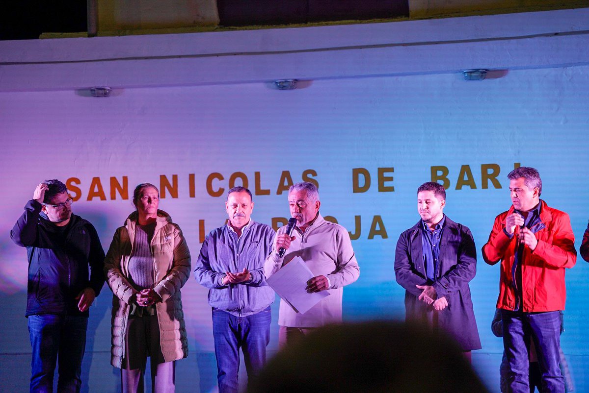 La VIDA de cada RIOJANO y RIOJANA nos IMPORTA, por eso junto a EDELaR inauguramos la nueva ILUMINACIÓN por Ruta Nacional 38 y Circunvalación Sur, MEJORANDO la SEGURIDAD y la TRANSITABILIDAD vehicular.
⤵️