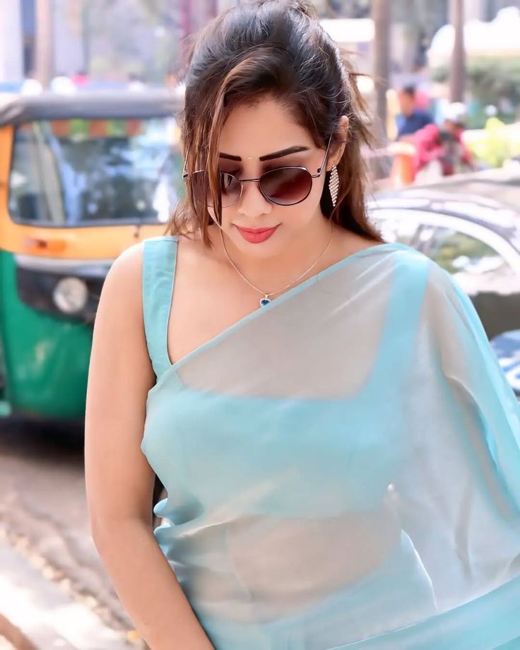 UrbanKingX89's tweet photo. तेरी बाहों में जो सुकून है, वो दुनिया में कहीं नहीं मिलता,
तेरी मोहब्बत में हर दर्द जैसे पल में मिट जाता है।
तेरे बिना हर दिन वीरान सा लगता है,
तेरे साथ हर सपना ह��ीकत में बदल जाता है।
#TeraSaath #DilSePyar #MohabbatKaJadoo https://t.co/LOqBOUOjMI