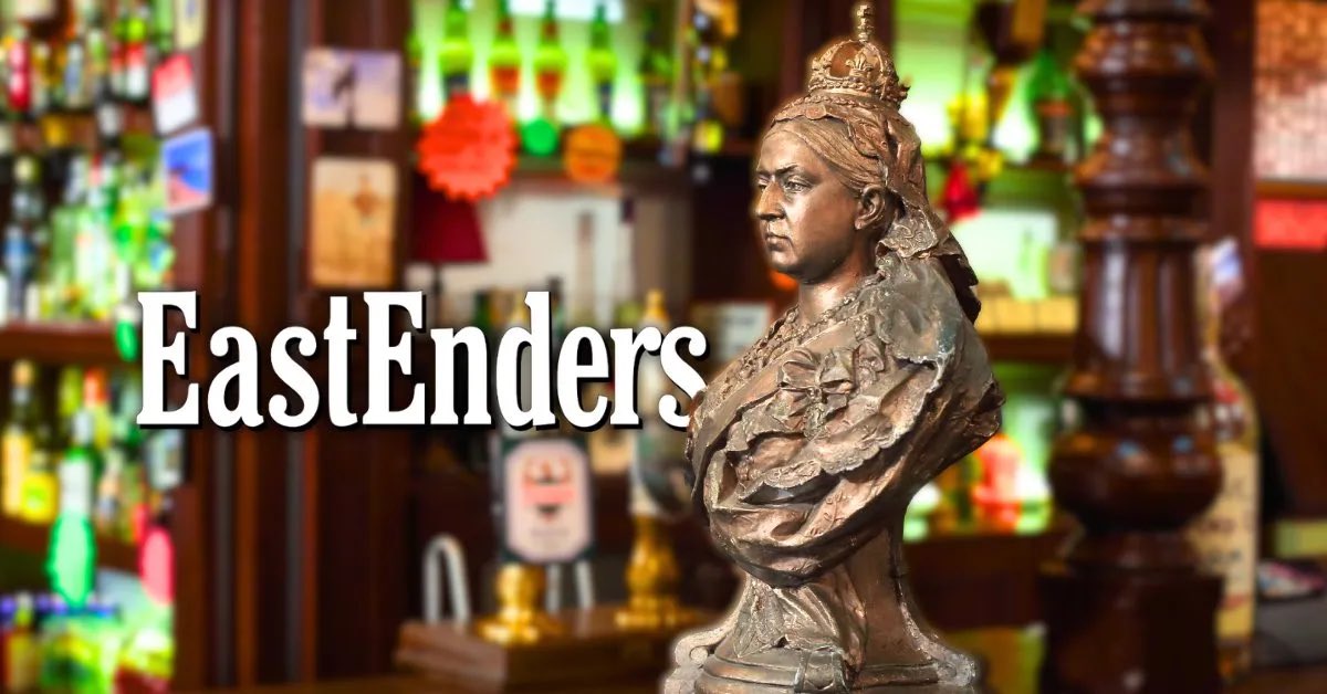 mr_sjpatterson's tweet image. #EastEnders confirms end of an era as huge change is implemented 

📲 shorturl.at/iq4iR