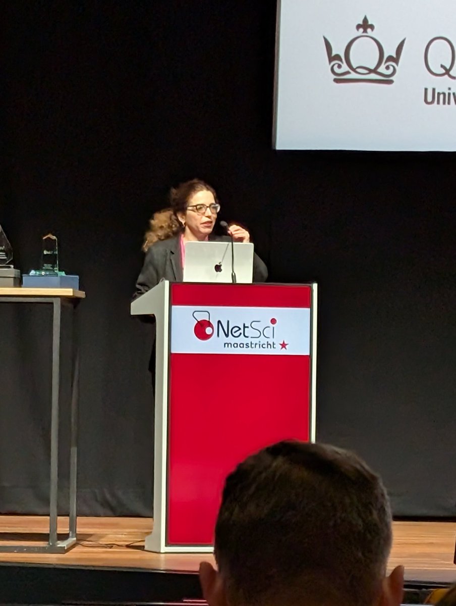 The 2025 Euler Award goes to Ginestra Bianconi!!
#NetSci2025
<a href="/NetSciConf/">NetSci 2025</a>