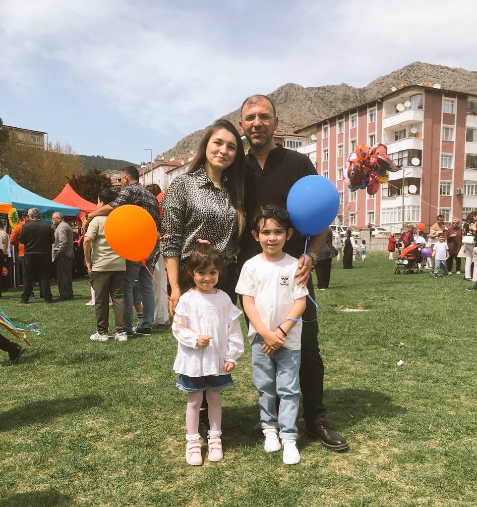 Aziz milletimizin, Türk Dünyasının, İslam Aleminin ve tüm Göynücek'li Hemşehrilerimin mübarek Kurban Bayramı'nı içtenlikle kutluyor, kurban ibadetlerinin Cenab-ı Allah'ın katında kabul olmasını temenni ediyorum.