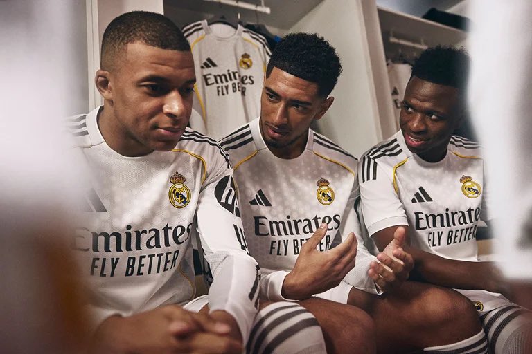 RMadridInfo's tweet photo. Official | Real Madrid’s 2025/26 jersey. https://t.co/6HYGtVLm62