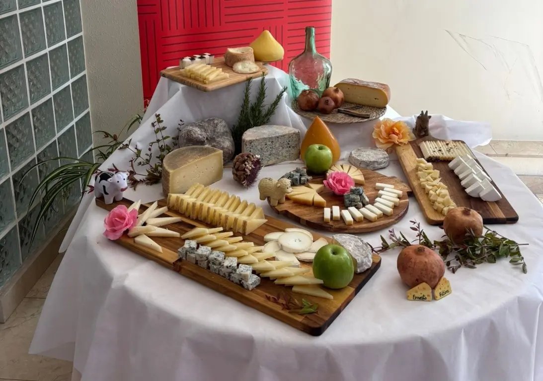 ORIGEN (@origenonline) on Twitter photo ACTUALIDAD 🆕 InLac descubre “auténticas joyas» entre los aspirantes a mejor Queso de España 2025. 🧀
Aquí toda la información ⬇️
origenonline.es/actualidad/inl…
#somosORIGEN #Queso #Lácteos #MejorQuesoDeEspaña
<a href="/oia_inlac/">Interprof. Láctea</a> ACTUALIDAD 🆕 InLac descubre “auténticas joyas» entre los aspirantes a mejor Queso de España 2025. 🧀
Aquí toda la información ⬇️
origenonline.es/actualidad/inl…
#somosORIGEN #Queso #Lácteos #MejorQuesoDeEspaña
<a href="/oia_inlac/">Interprof. Láctea</a>