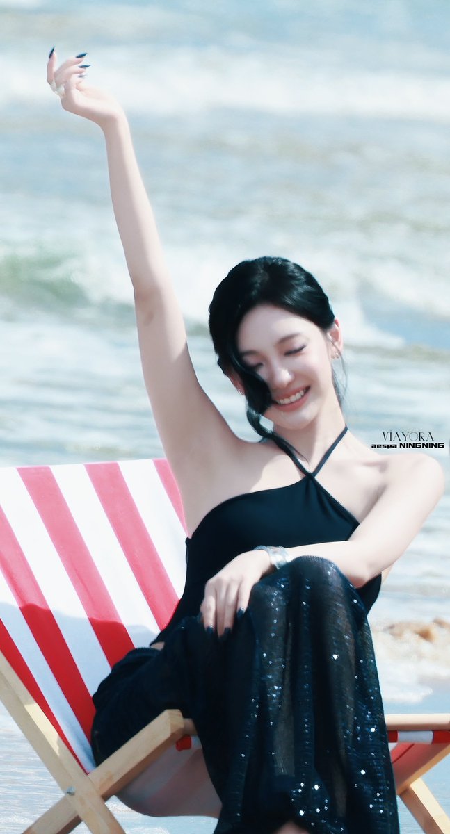Viayora_N's tweet image. 250606 VOGUE outdoor scenes

#닝닝 #에스파 #宁宁 #宁艺卓 #AESPA #NINGNING #aespa
