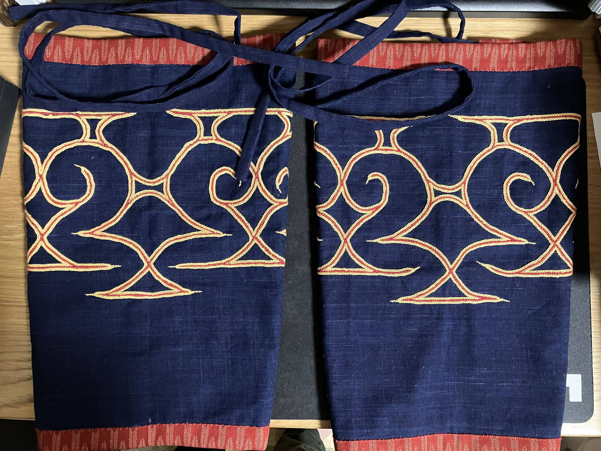 アイヌ 刺繍 脚半