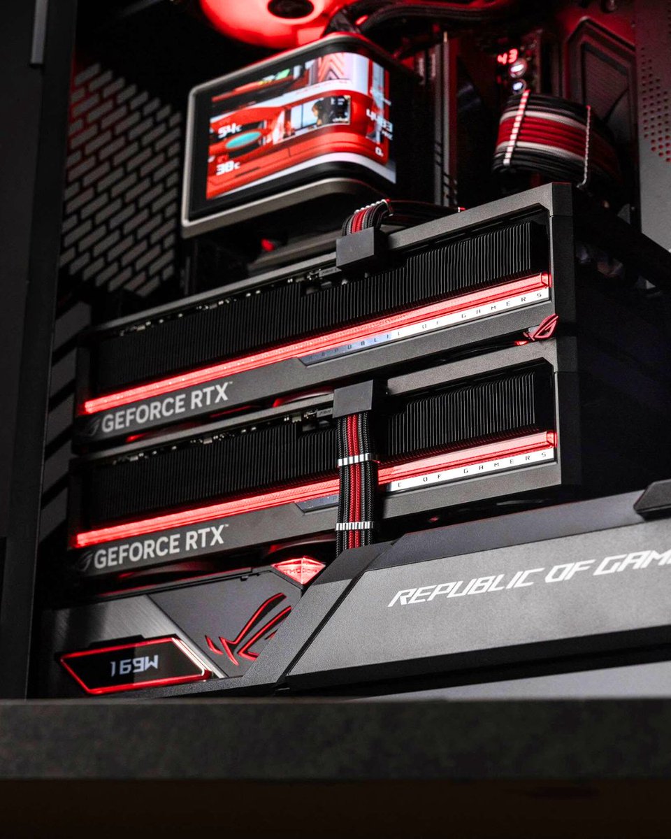 It's such a pain when you don't know where to put all of your 5090's so you have to install two in one PC 🙄

By <a href="/mchu05/">Jcustom</a>