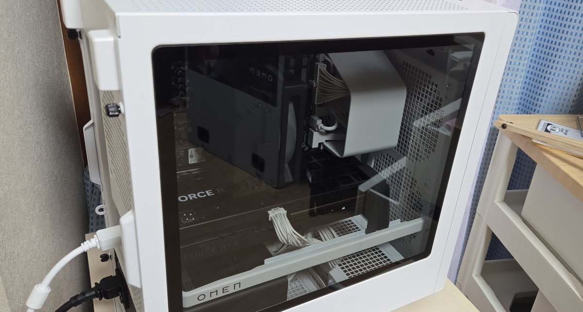 あら〜かっこいい！！
だがしかしコンセントがみつ口でそんなん知らなくてつかない！！w