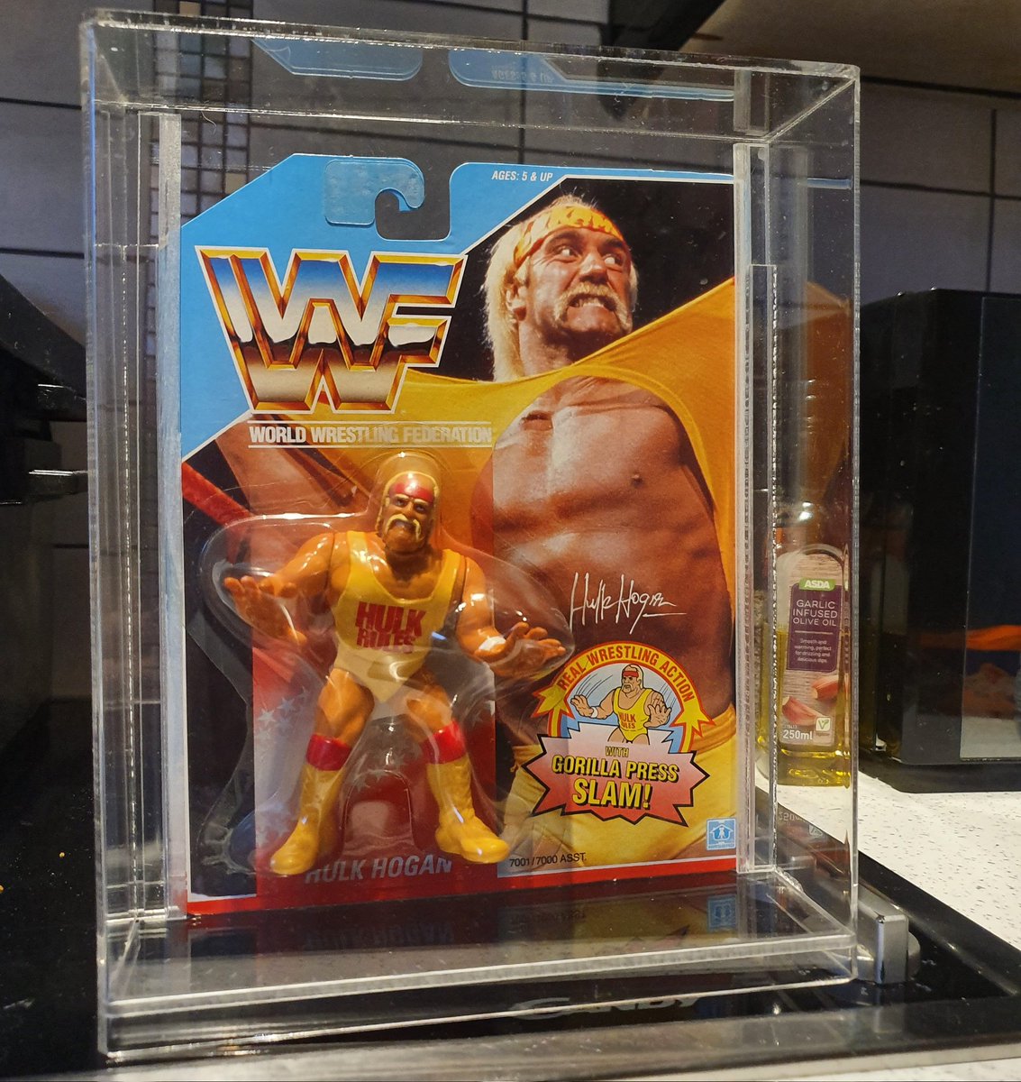 Its Figure Friday, im going with one of if not my all time favourite fig, HulkHogan series 1 wwf hasbro. Iconic!
#hwo #figurefriday