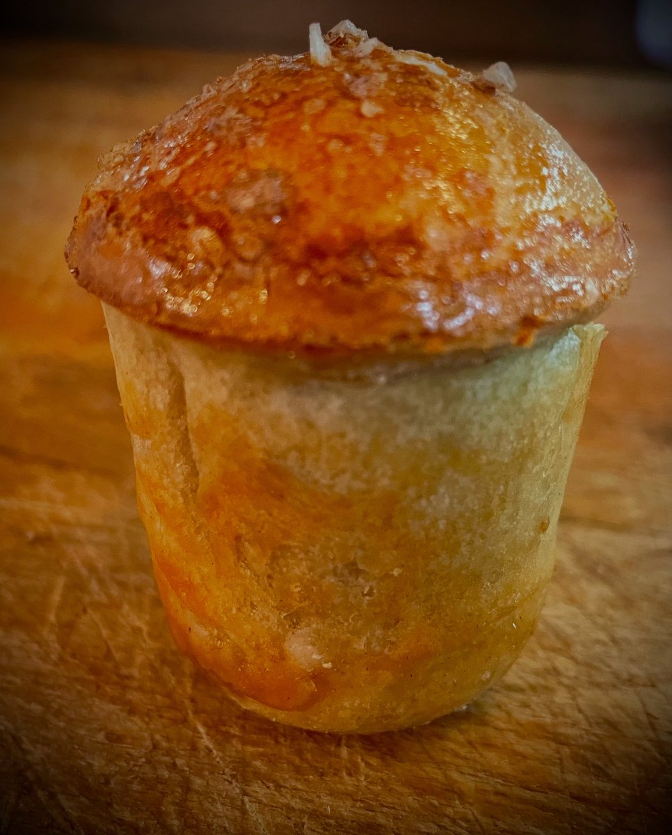 Chef Mike Kenyon🔪 (@mikekenyon75) on Twitter photo New addition!!
Duck leg & liver pie!! Absolute flavour bomb!!
<a href="/LdnCarriageWrks/">The London Carriage Works</a>
#Food New addition!!
Duck leg & liver pie!! Absolute flavour bomb!!
<a href="/LdnCarriageWrks/">The London Carriage Works</a>
#Food