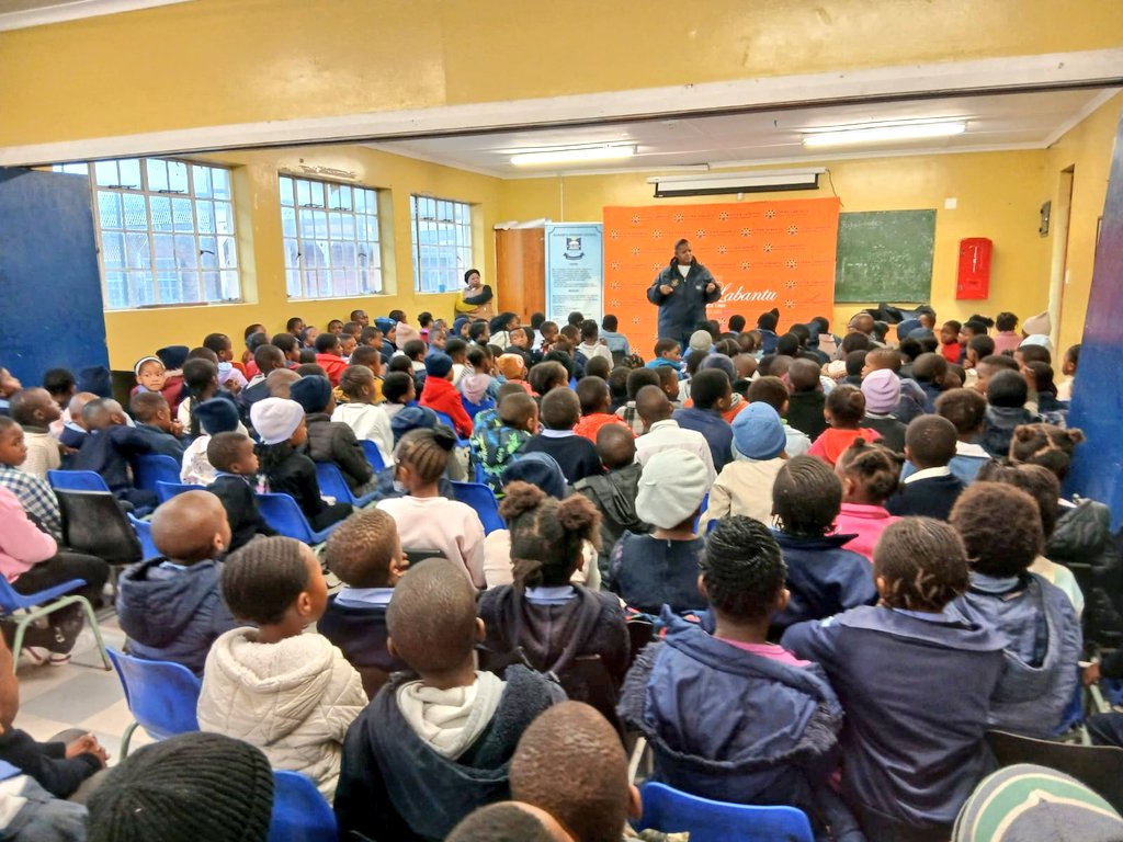 IlithaLabantu's tweet image. As #ChildProtectionWeek2025 ends, our team visited Nobantu Primary in Gugulethu to engage learners on their rights and the importance of speaking out against abuse. Child abuse is a daily occurrence, safeguarding children requires a 365-day, whole of society approach.