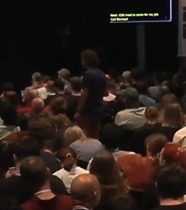 LukyVJ's tweet image. One of my favorite part of watching the live stream of yesterday’s #CSSDAY day 1, was to see @haroenv looking for a seat 💺