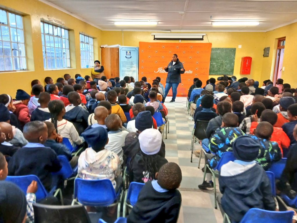 IlithaLabantu's tweet image. As #ChildProtectionWeek2025 ends, our team visited Nobantu Primary in Gugulethu to engage learners on their rights and the importance of speaking out against abuse. Child abuse is a daily occurrence, safeguarding children requires a 365-day, whole of society approach.