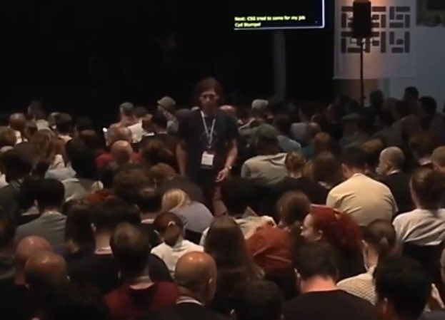 LukyVJ's tweet image. One of my favorite part of watching the live stream of yesterday’s #CSSDAY day 1, was to see @haroenv looking for a seat 💺