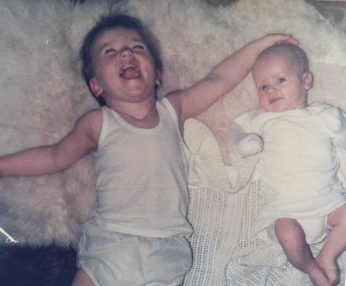 johngalloway86's tweet image. Happy 40th birthday @DMcIntyreWWE I don't know what I did to deserve a brother as amazing as you are. Have a great day and I'll see you soon. Any older @WWESheamus will start making jokes about you 馃珷