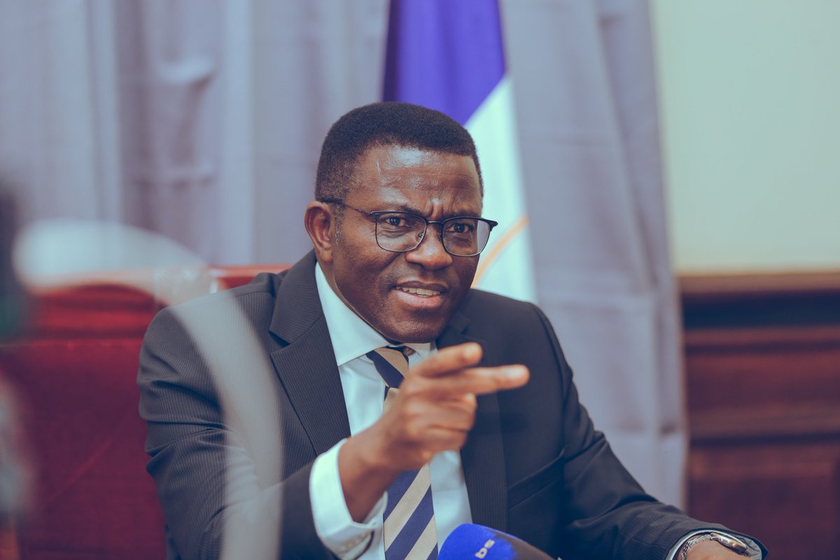 "Ehh si gwe Munaawa Dan Ssentebe wa Buganda Yiyo Buganda Yange? Wama nkitegedde emirimu gyamwe tugiraba ssebo, mwebale abavubuka okukozesa omulembe gwamwe" 💪