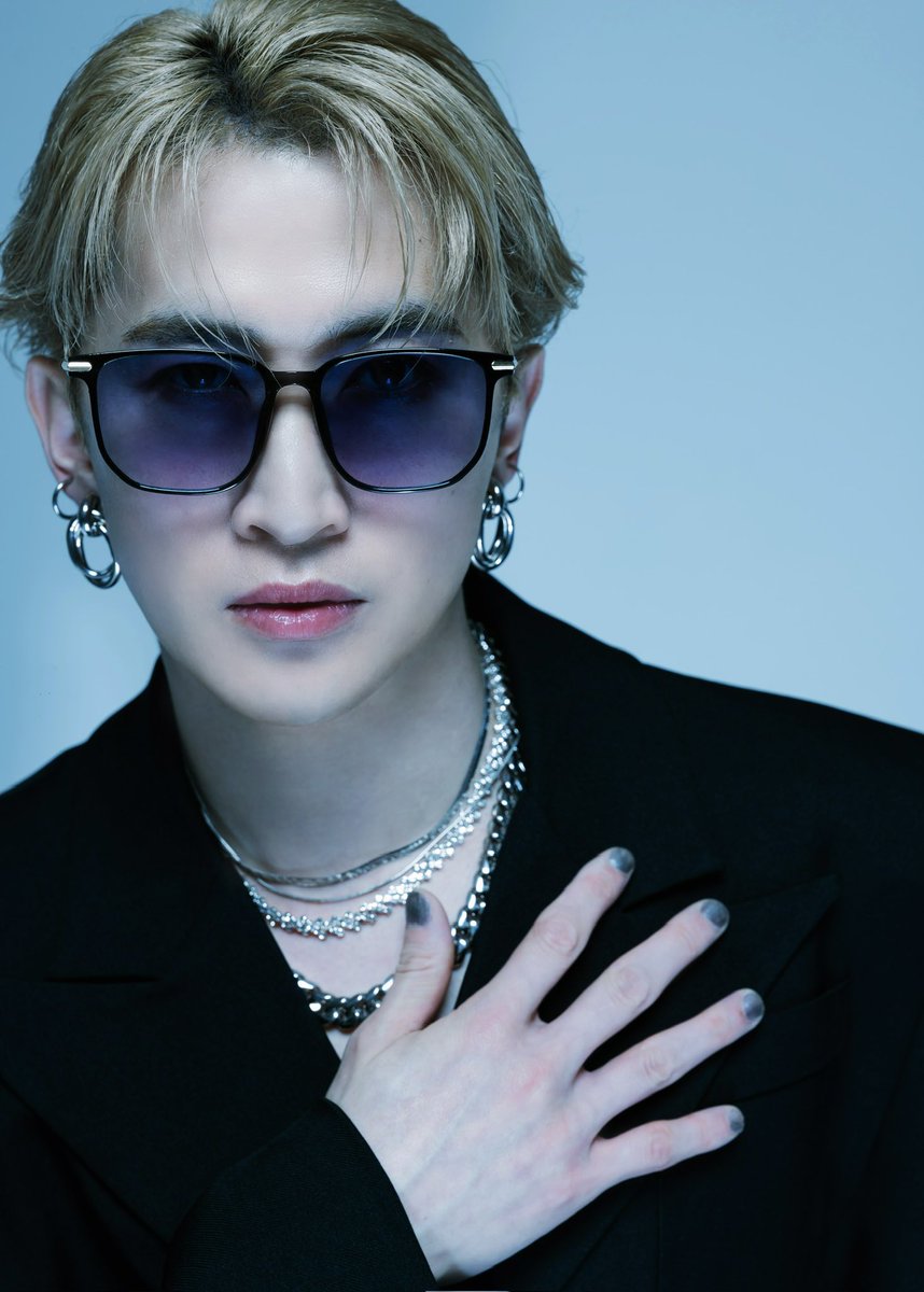 SSH THE EXHIBITION OFFICIAL (@sshbysevensins) on Twitter photo 「SSH THE EXHIBITION」写真展
⛓️先行ビジュアル解禁⛓️
Guest Model : 高橋駿一
✴︎日程/ 2025年6月21日(土)6月22日(日)
✴︎会場/ PANOF スタジオ
東京都渋谷区恵比寿南1-14-9アルティun B02
情報は公式SNSにて随時更新して参ります。
Twitter <a href="/sshbysevensins/">SSH THE EXHIBITION OFFICIAL</a>
Instagram @ ssh.exhibition 「SSH THE EXHIBITION」写真展
⛓️先行ビジュアル解禁⛓️
Guest Model : 高橋駿一
✴︎日程/ 2025年6月21日(土)6月22日(日)
✴︎会場/ PANOF スタジオ
東京都渋谷区恵比寿南1-14-9アルティun B02
情報は公式SNSにて随時更新して参ります。
Twitter <a href="/sshbysevensins/">SSH THE EXHIBITION OFFICIAL</a>
Instagram @ ssh.exhibition