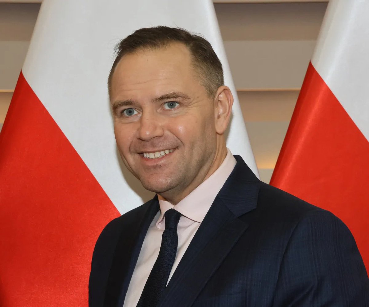 W zachodniej Europie już kradną paliwo z samochodów jak za komuny, biją, gwałcąi kobiety i uprawiają działalność przestępczą!!

My na szczęście mamy Prezydenta, który nas obroni.

W ostatniej chwili się udało .

I niech ktoś mi powie, że Polska nie jest wybrana przez Maryję?🙂