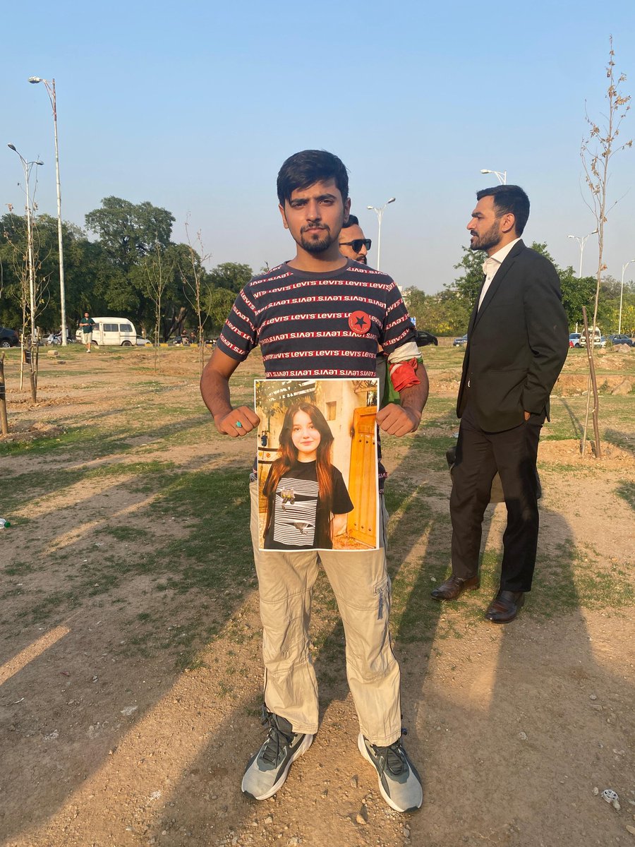 ProgStudentsFed's tweet image. Members of Progressive Students&apos; Federation particapated in the protest by Aurat March Islamabad demanding justice for Sana Yousaf, calling for an end to femicide.