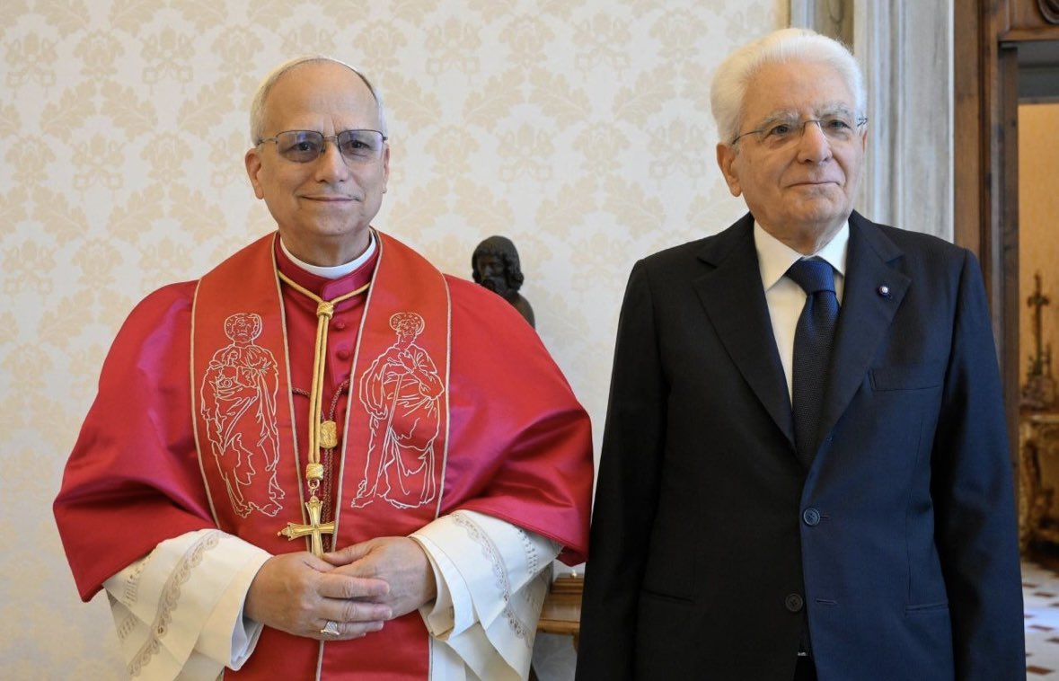 VaticanReportIt's tweet image. Sergio Mattarella in visita ufficiale da Papa Leone XIV. #LeoneXIV #Mattarella