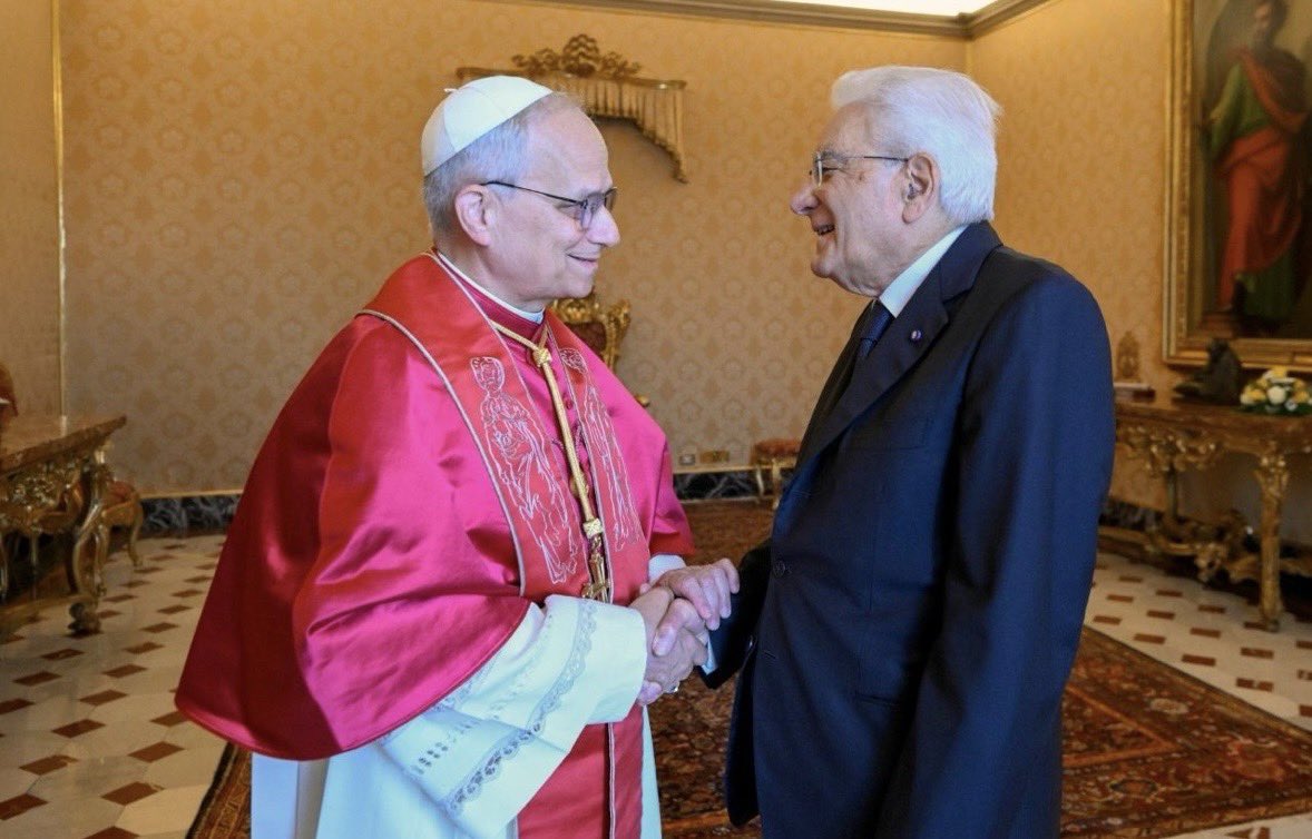 VaticanReportIt's tweet image. Sergio Mattarella in visita ufficiale da Papa Leone XIV. #LeoneXIV #Mattarella