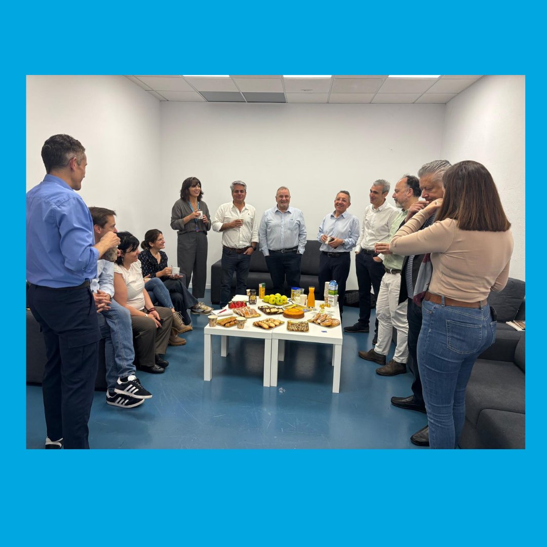 ☕ Nos gusta empezar los viernes hablando de cosas diferentes al trabajo! Hoy nos ha tocado al equipo comercial. 🛍️ Y es que los desayunos de los viernes, molan!!! 🥨 
Porque cuidar de nuestro equipo, marca nuestra diferencia 💙 

<a href="/efr_iniciativa/">efr</a> #somosInforhouse #máscercadeTI
