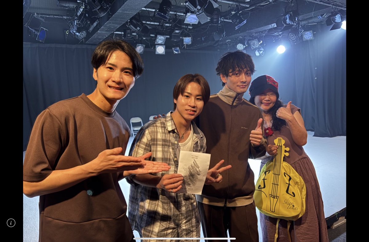 mitsuaki_h9's tweet image. 舞台「個室」
3回目、4回目公演(昨日)
ありがとうございました🙇
昨日は2連続「ボク」
たくさんの先輩、後輩が見に来てくれました🌟
ありがとうございました🙇
さぁ、今日は「自分」
#舞台個室