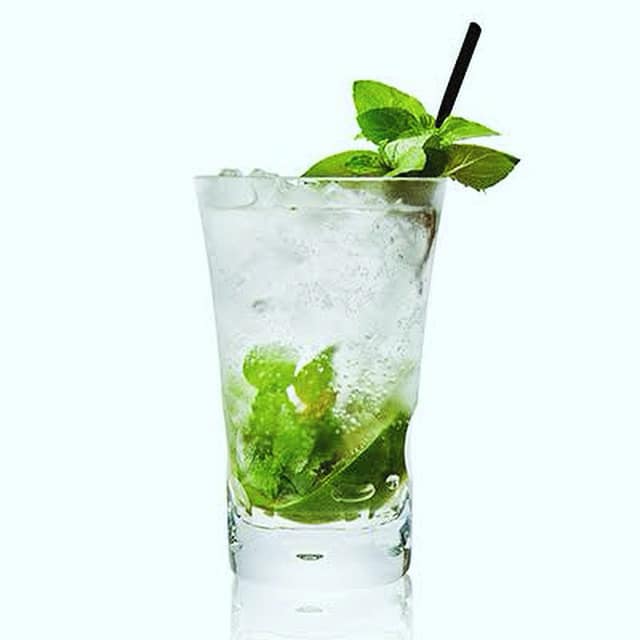 bar_reboot's tweet photo. 2025.6.6(fri)"昨夜は湖畔"
だったので今夜に期待と思うけど
どうなの?すすきの!よいやさそやさ
YOSAKOIの時は暇やねん
なんでなんやろ。そんな訳で今夜も
ご苦労無くニハ℡ 011-596-7928
宜しくお願いします
bar reboot SECOND STAGE
札幌市中央区南5条西6丁目
第5桂和ビル3F https://t.co/84f7Gjrbfe