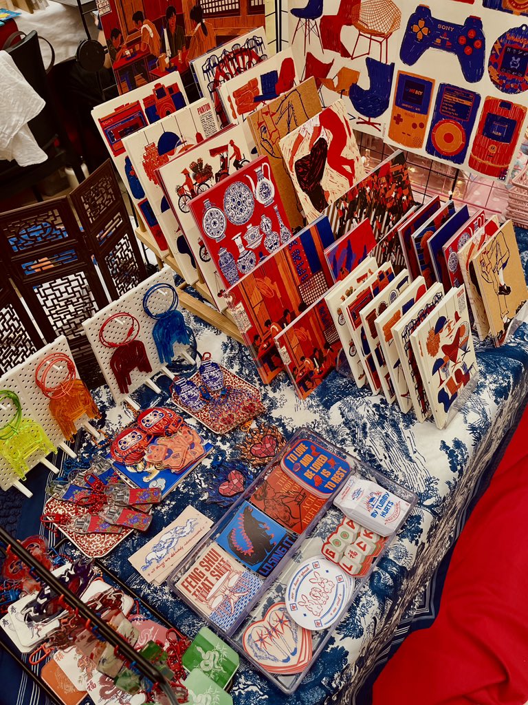 here at komiket pride 💥