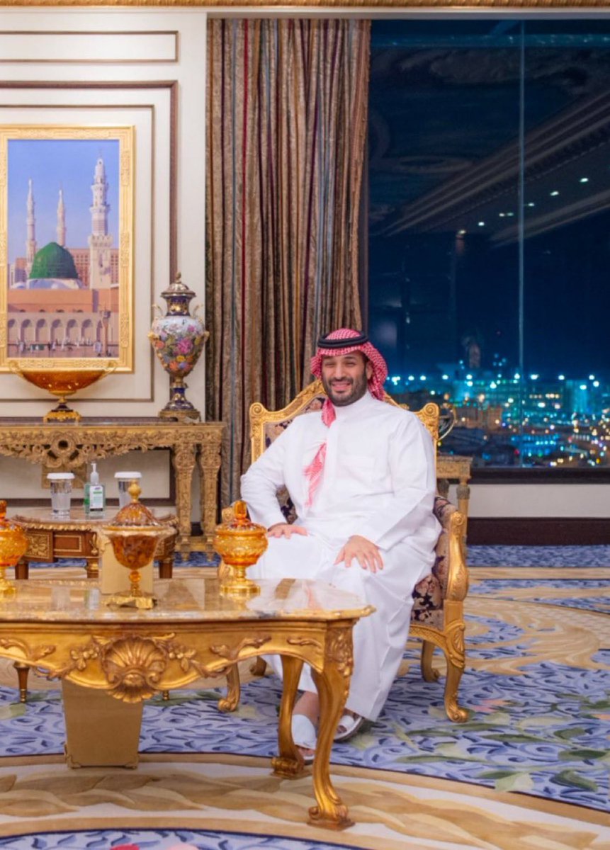 H_Abdullah_E's tweet photo. من أرض الخير وقبلة المسلمين ،مهد الحضارة عبر التاريخ من أرض الرسالة الحنفية لدين الإسلام كل عام والأمة الإسلامية تنعم بالأمن والإيمان والرقي والازدهار ، نحمد الله على تمام النسك لحجاج البيت العتيق في أمن واستقرار وتكامل الخدمات في أجواء ايمانة. تهنئة للقيادة
#عيد_الاضحي_المبارك https://t.co/TYkCLkxRe8