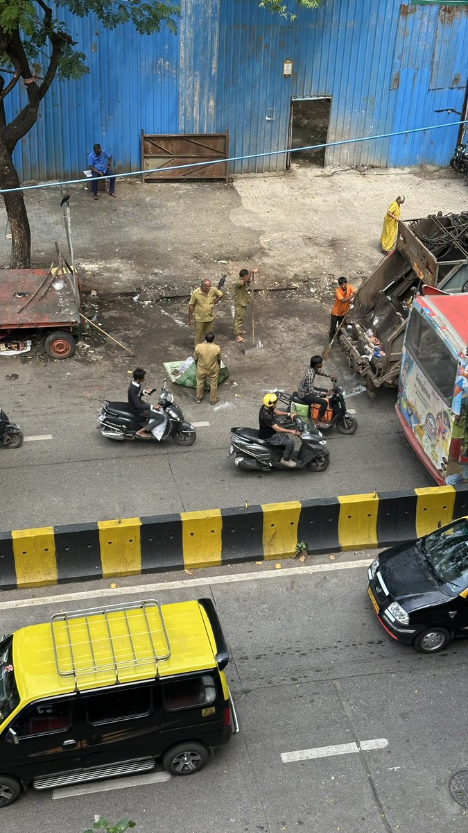 waridhi's tweet photo. @mybmcWardGN @mybmc @mybmcSWM @republic @IndiaToday @timesofindia @ABPNews Thank you for the amazing service https://t.co/rtXNCJjQm2