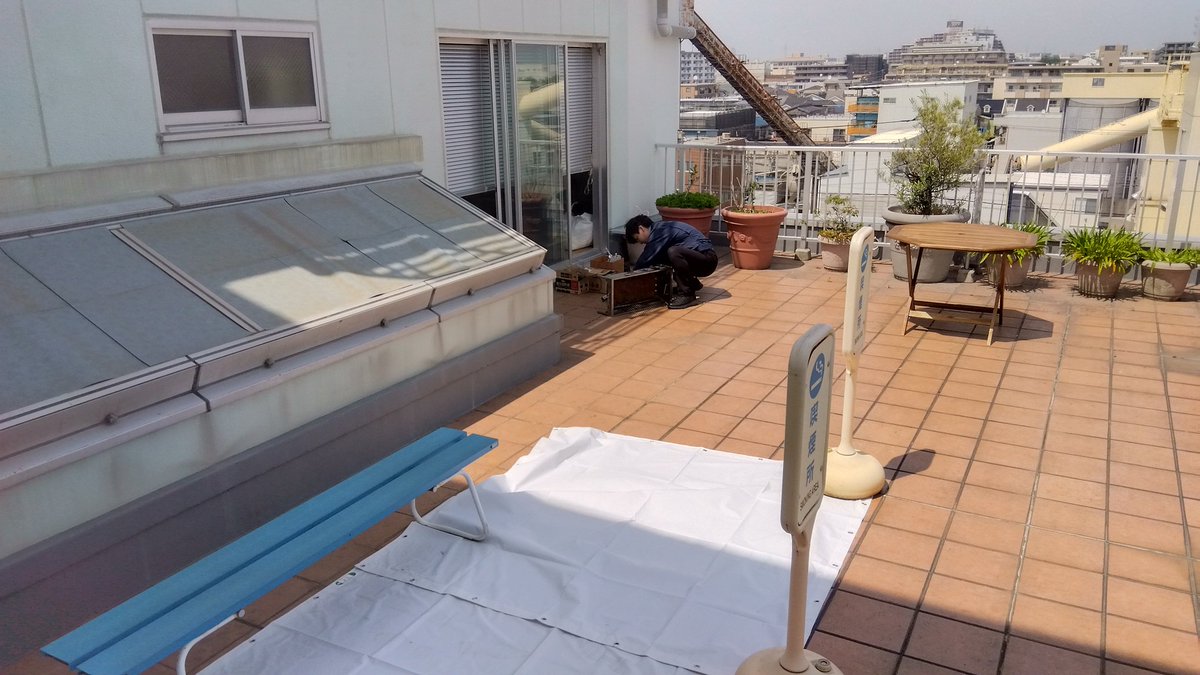 BBQ準備中！
お寿司屋さんも開店準備中です！
