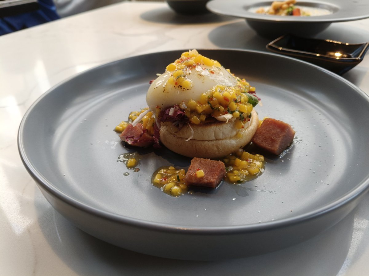 Tummy got bigger after all the good food in BKK 🤤