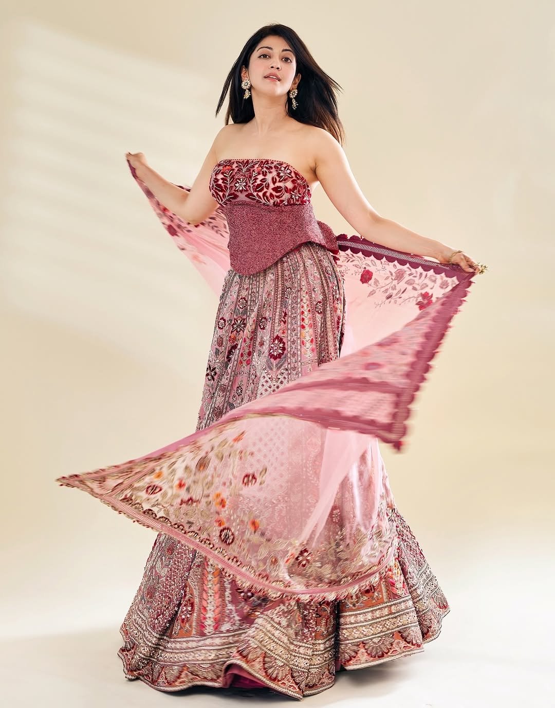 GsvMMw9bAAAdync?format=jpg&name=large